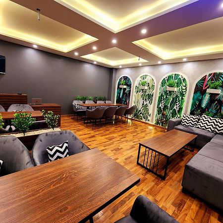 Motorway Majesty Suites Islamabad - Near Islamabad International Airport And Motorway מראה חיצוני תמונה
