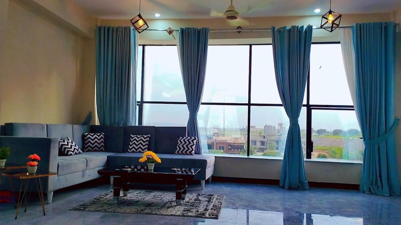 Motorway Majesty Suites Islamabad - Near Islamabad International Airport And Motorway מראה חיצוני תמונה