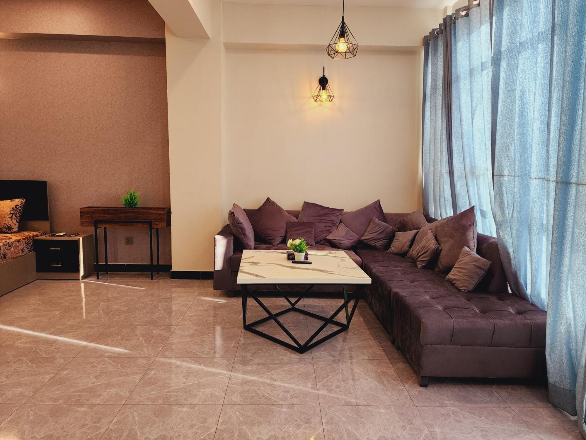 Motorway Majesty Suites Islamabad - Near Islamabad International Airport And Motorway מראה חיצוני תמונה