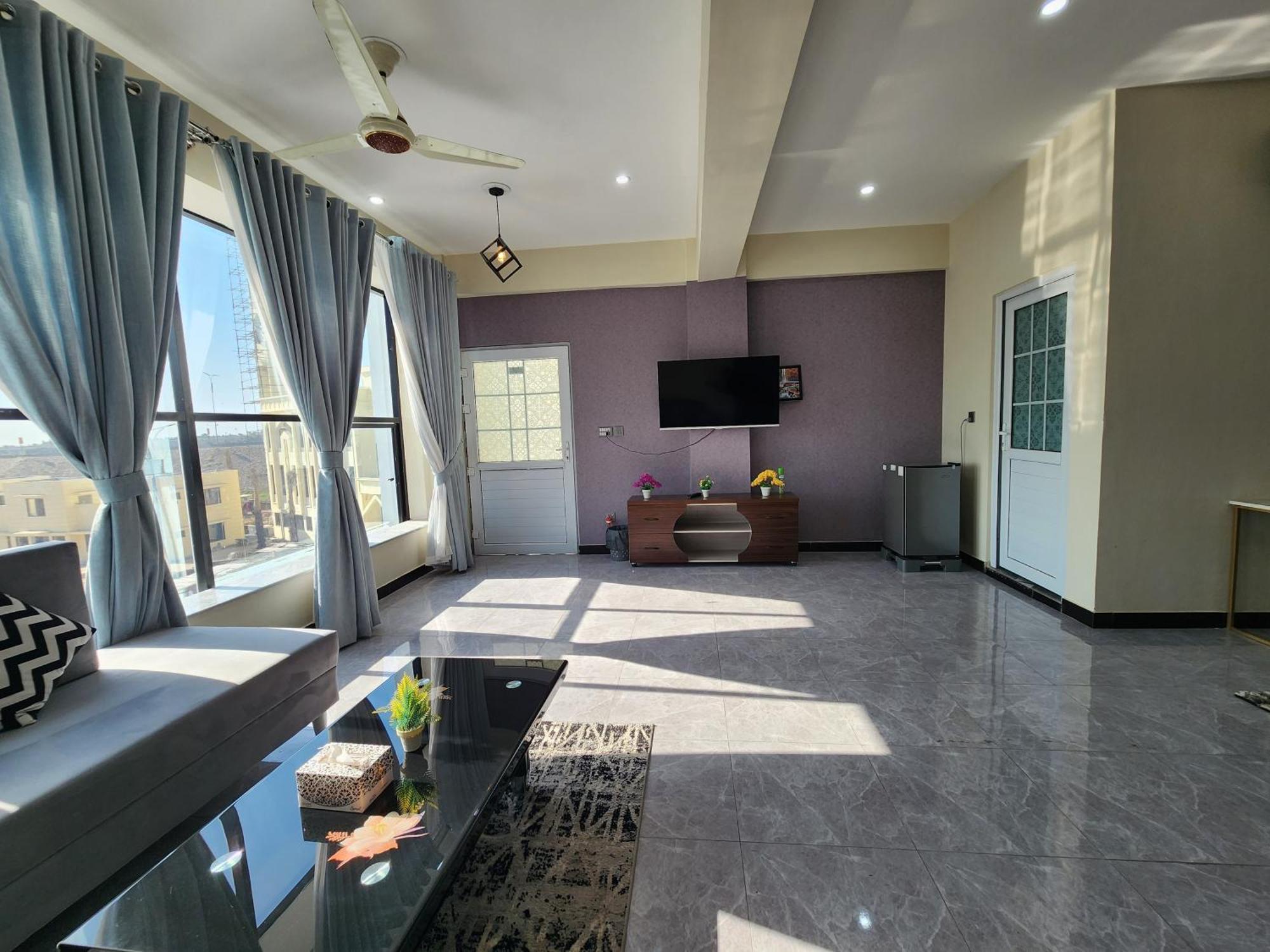 Motorway Majesty Suites Islamabad - Near Islamabad International Airport And Motorway חדר תמונה
