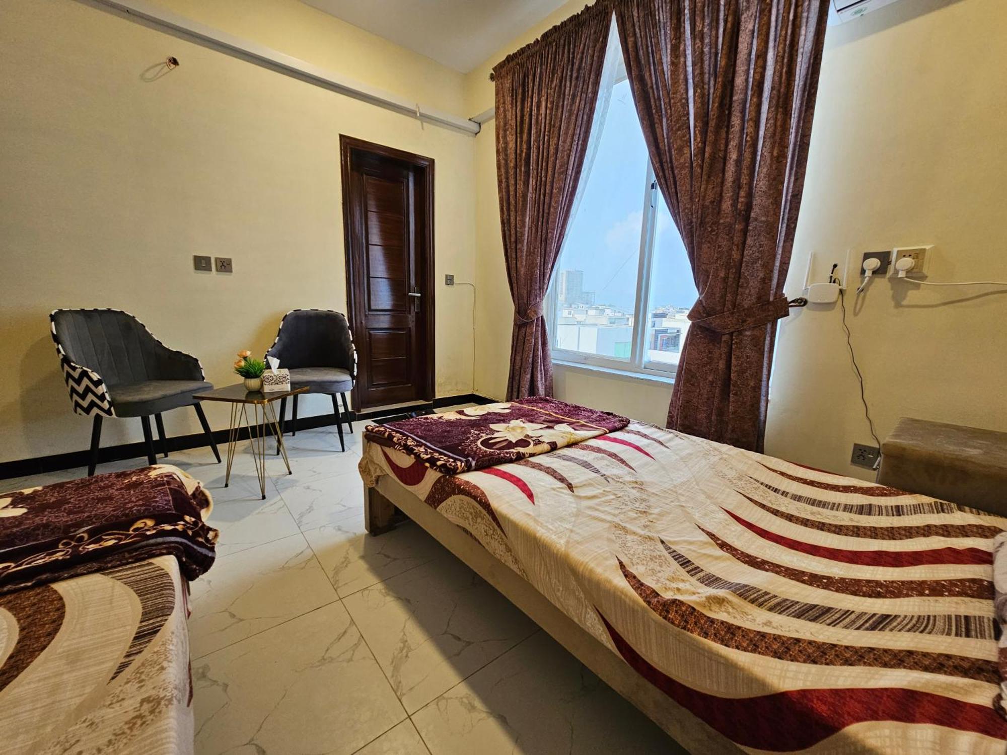 Motorway Majesty Suites Islamabad - Near Islamabad International Airport And Motorway מראה חיצוני תמונה