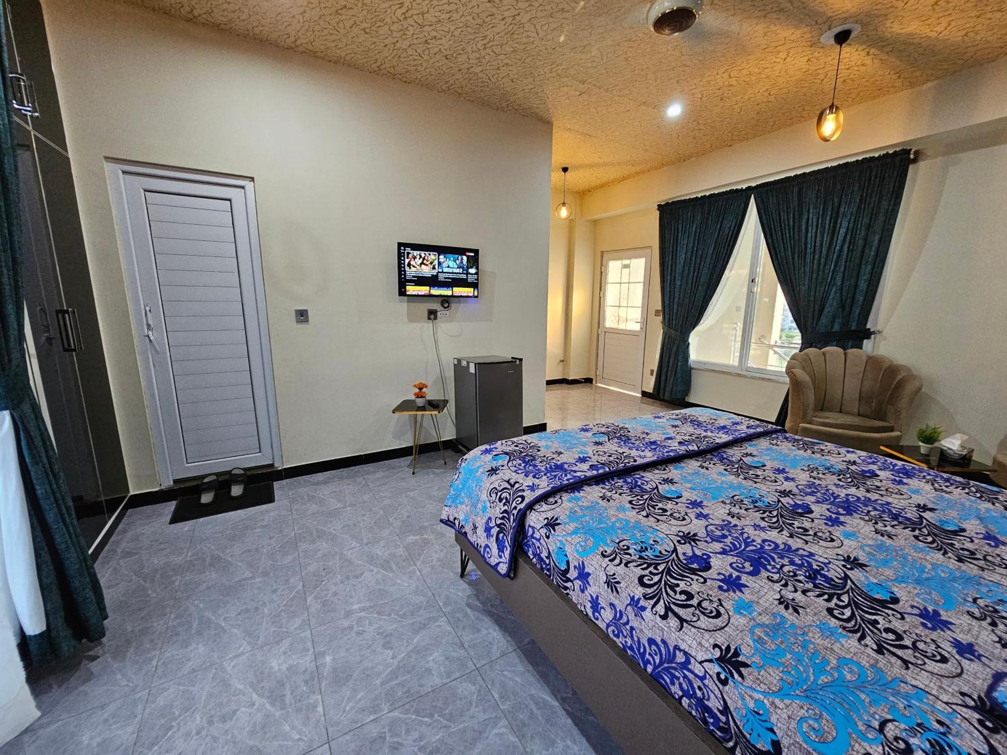 Motorway Majesty Suites Islamabad - Near Islamabad International Airport And Motorway חדר תמונה