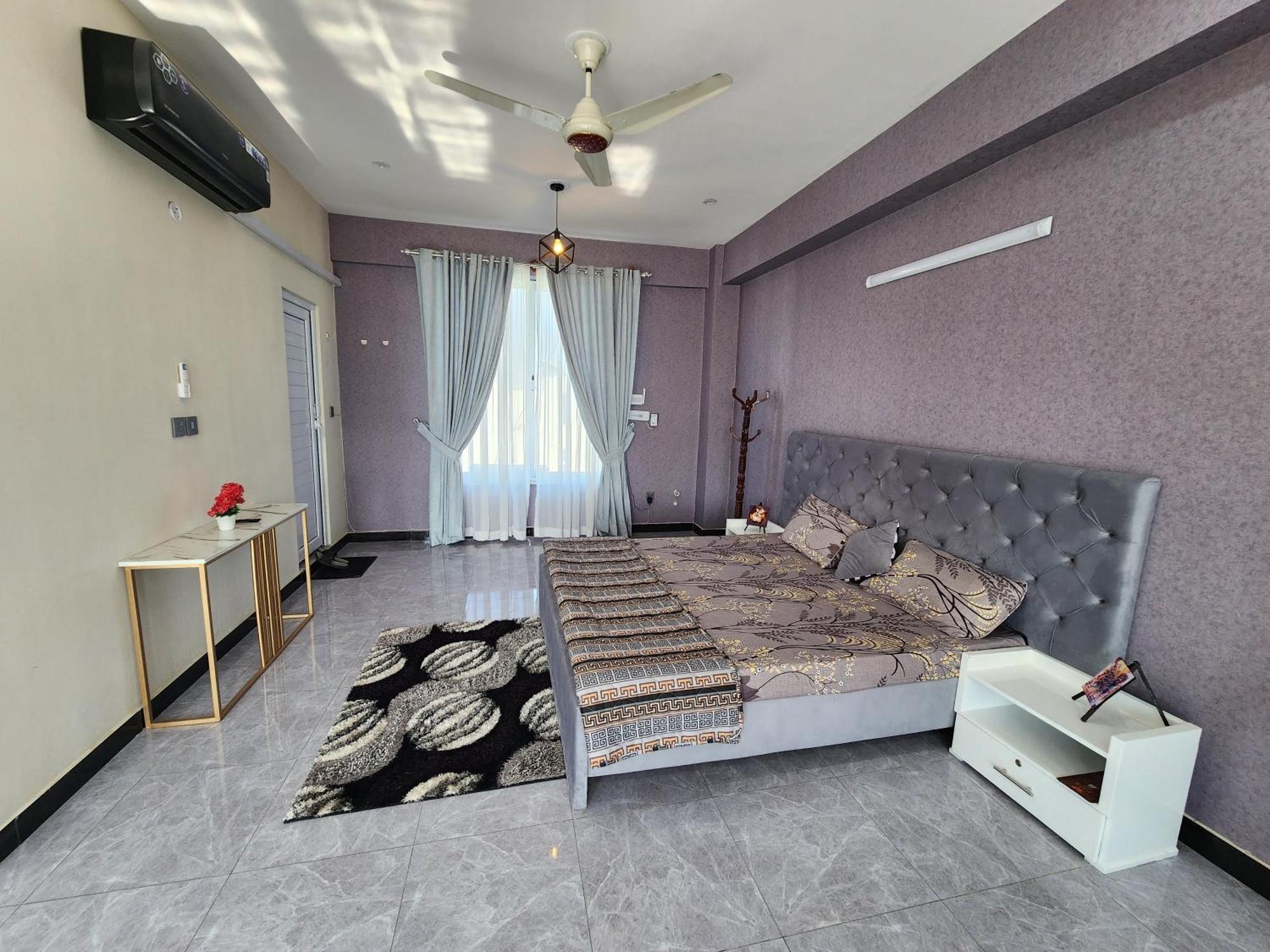 Motorway Majesty Suites Islamabad - Near Islamabad International Airport And Motorway חדר תמונה