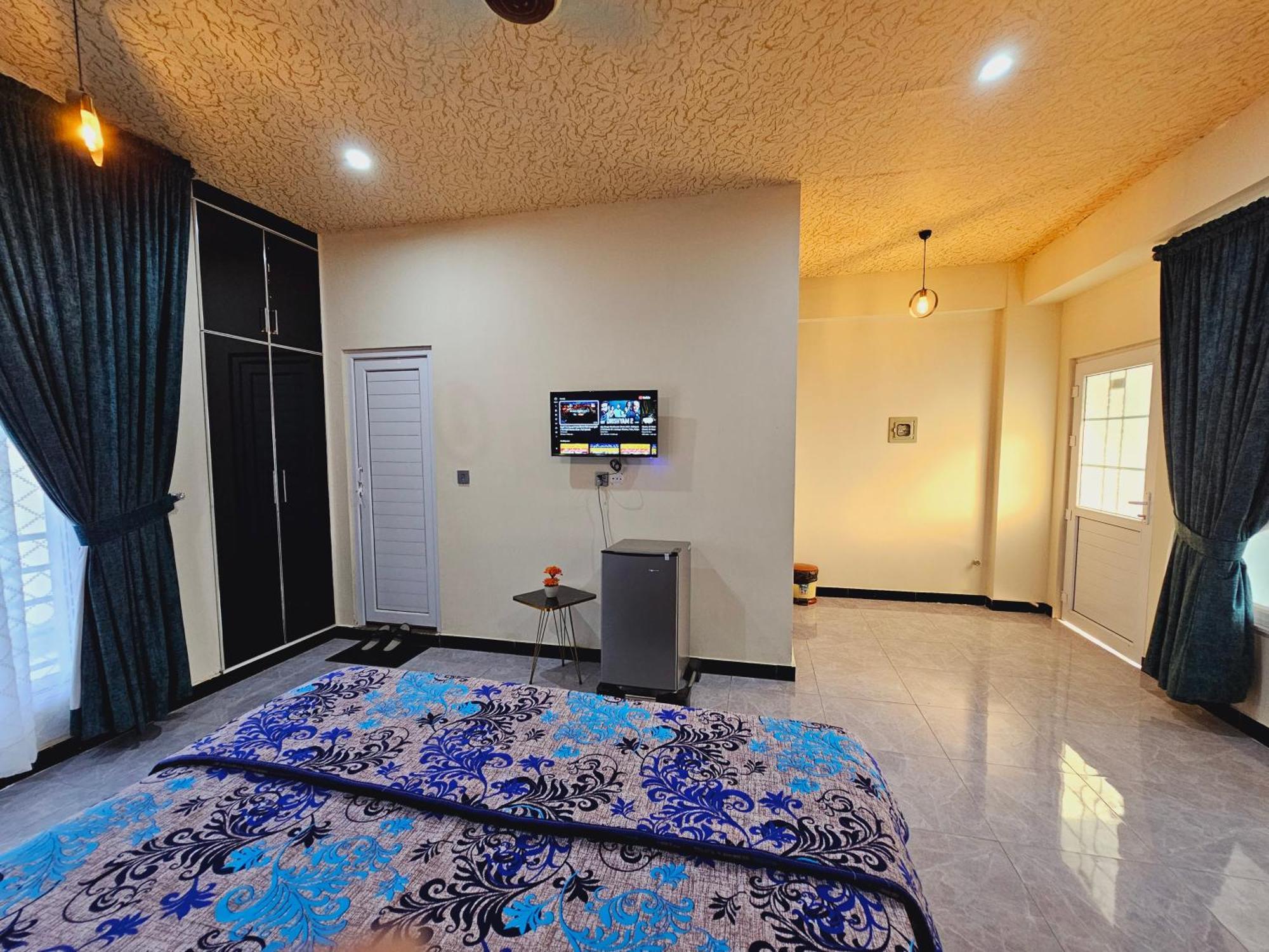 Motorway Majesty Suites Islamabad - Near Islamabad International Airport And Motorway חדר תמונה